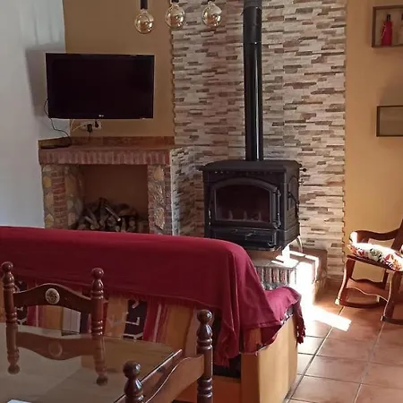 La Despensa Del Valle 2* Restábal